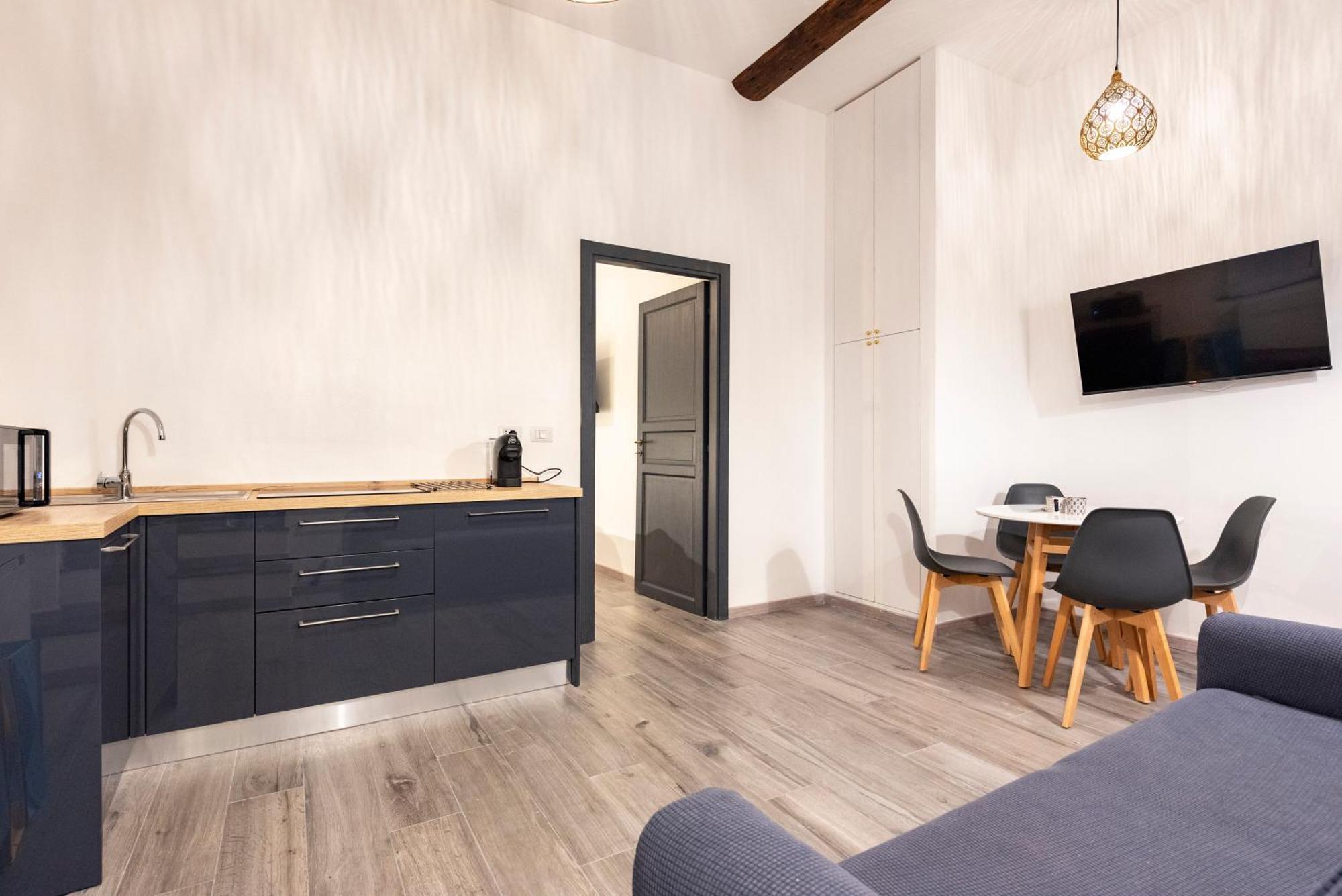 Castelli'S Apartments Campo 10 Genoa Bagian luar foto