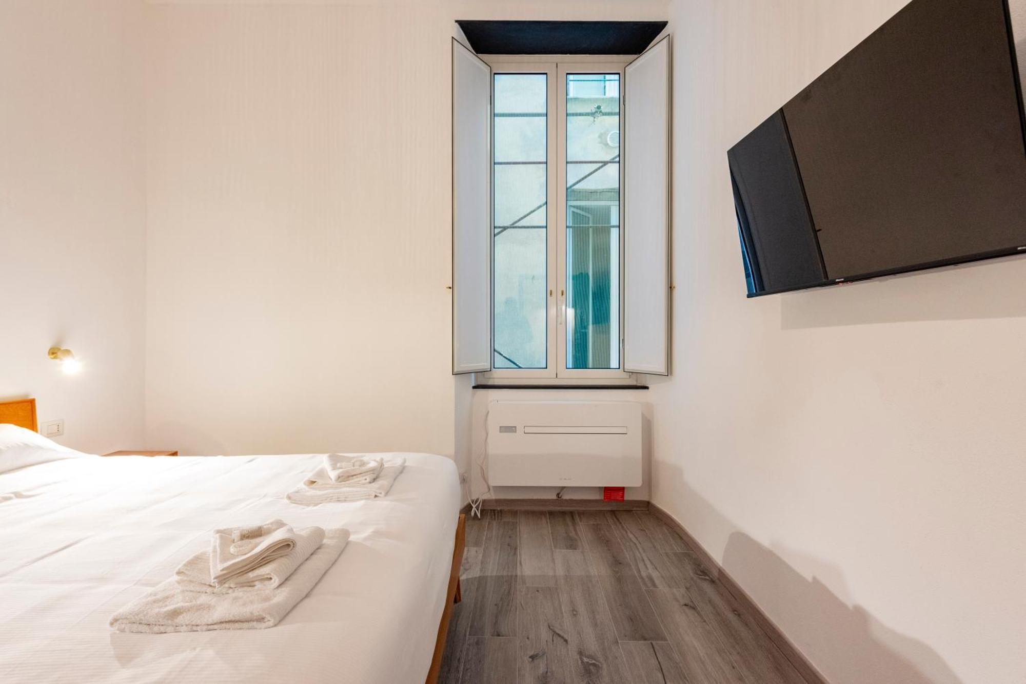 Castelli'S Apartments Campo 10 Genoa Bagian luar foto