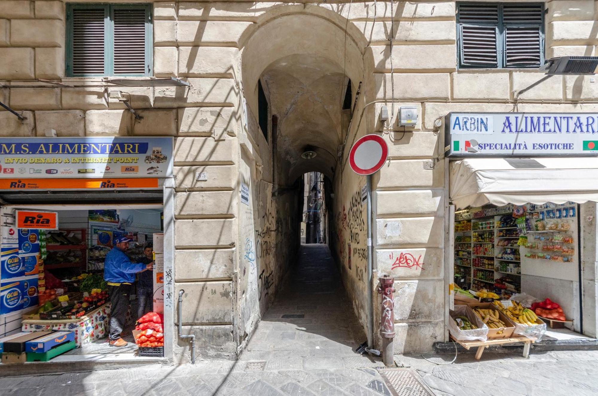 Castelli'S Apartments Campo 10 Genoa Bagian luar foto
