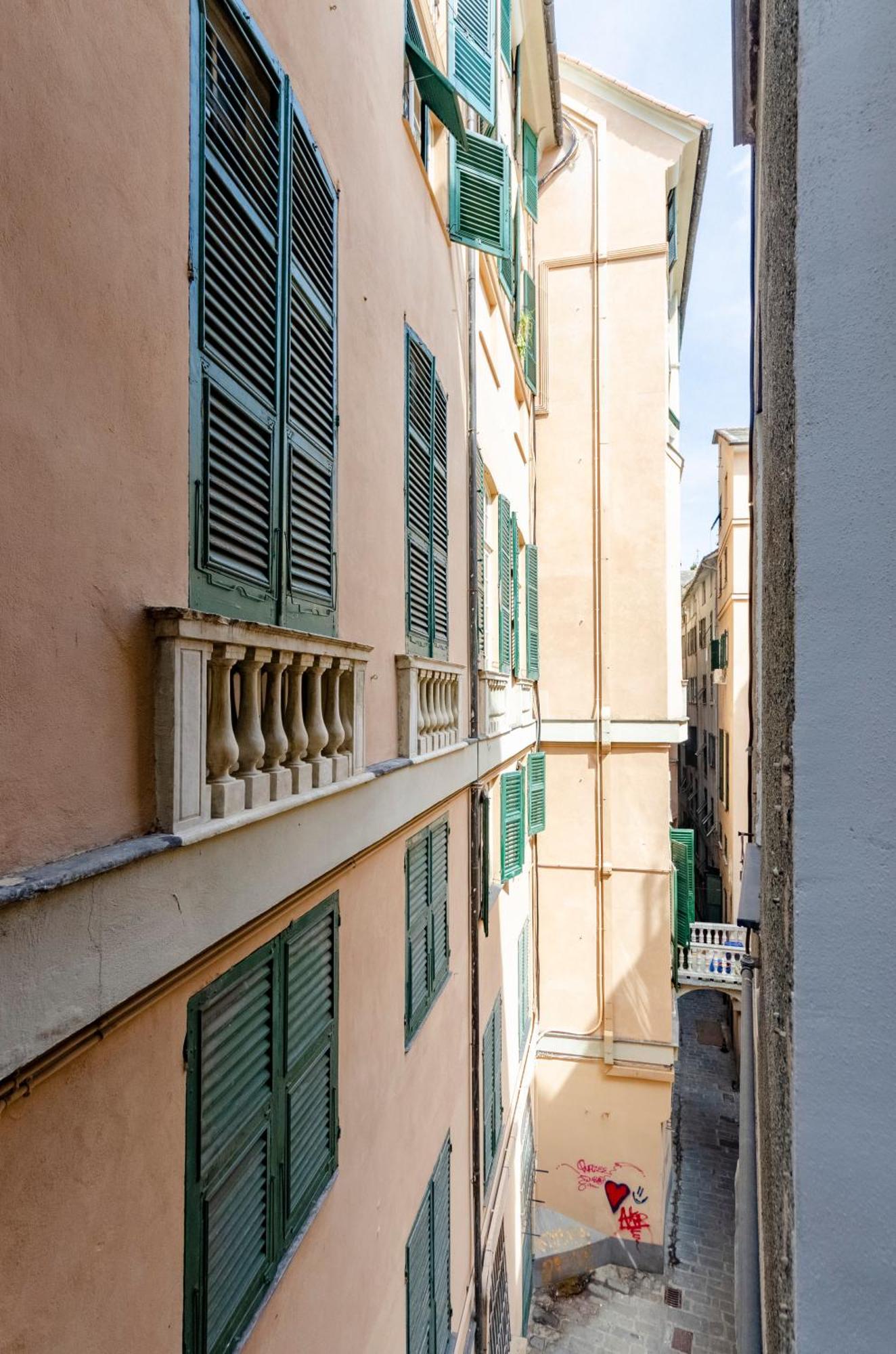 Castelli'S Apartments Campo 10 Genoa Bagian luar foto