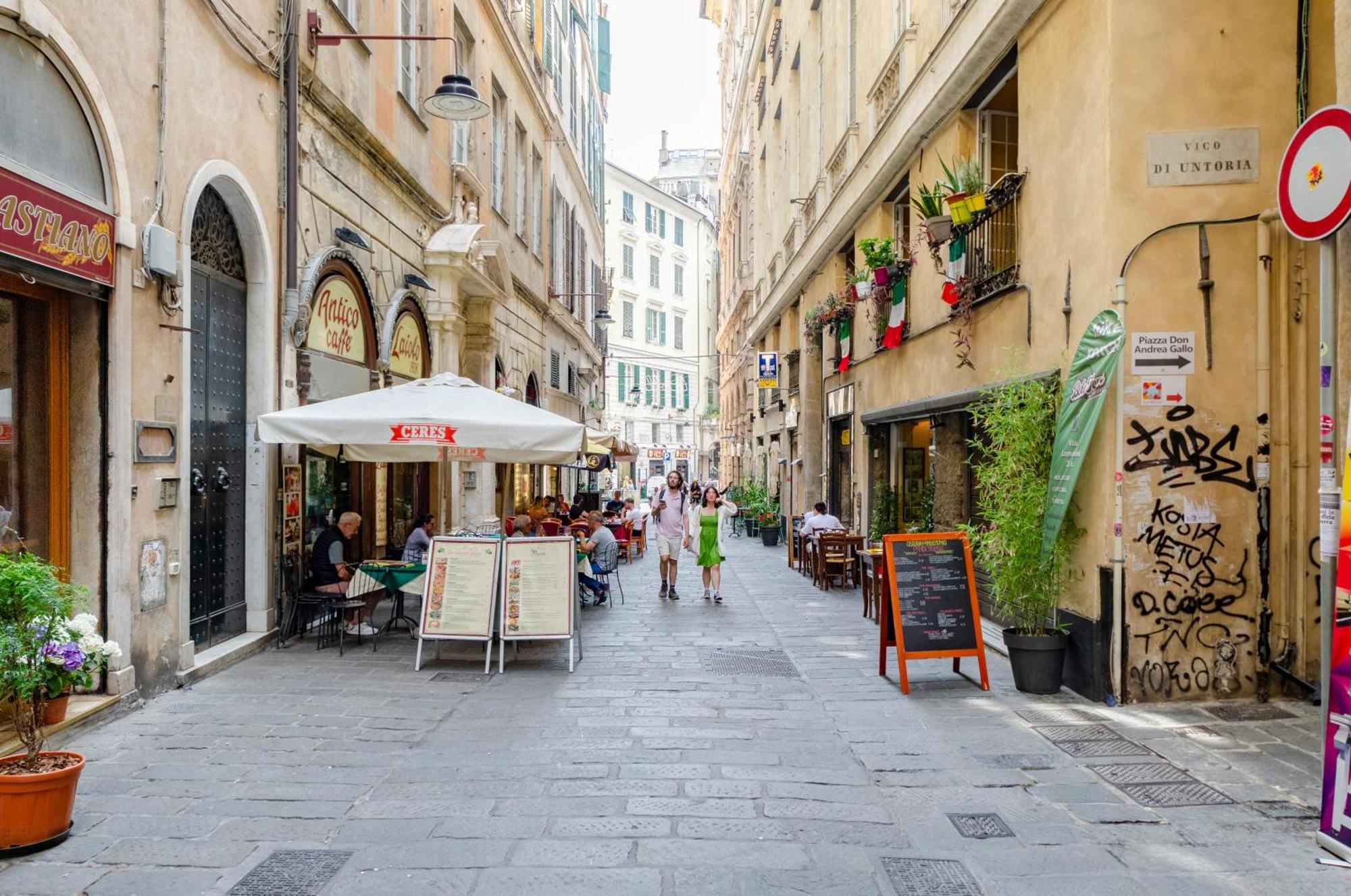 Castelli'S Apartments Campo 10 Genoa Bagian luar foto